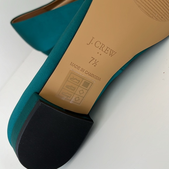 J Crew Pointy Toe Crystal Buckle Holiday Academic Green Flats Shoe Size 7 1/2 - Picture 2 of 4